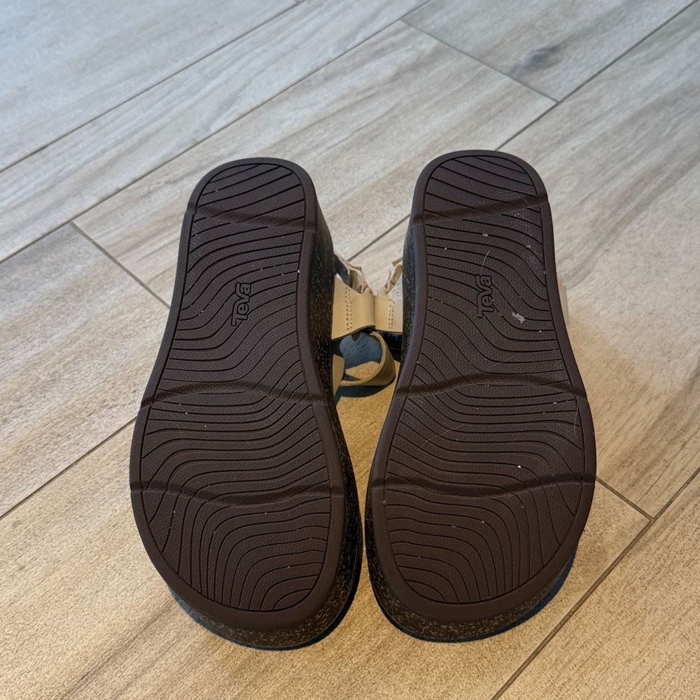Teva Madera Wedge Sandals, Size 5, Birch - Picture 4 of 6